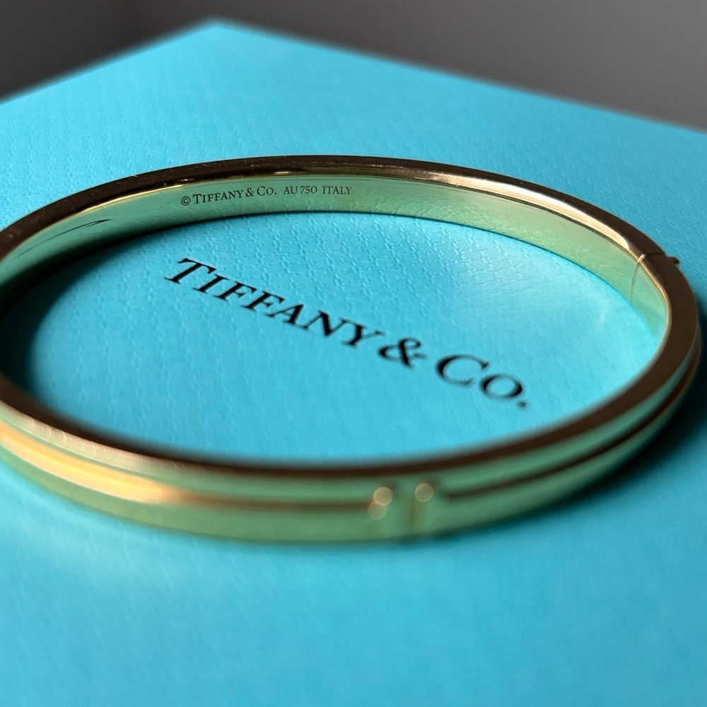 Tiffany & Co. Tiffany T Gold Bangle Bracelet